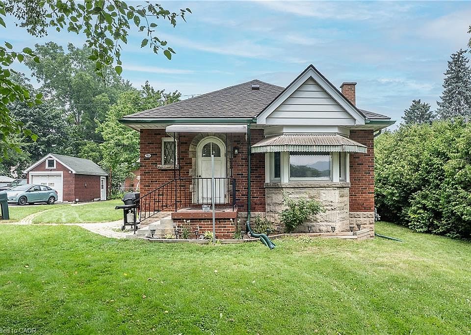 1st image of 90 Osler Dr