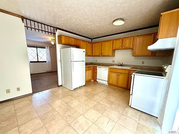5th image of 4710 Goldenrod Ln