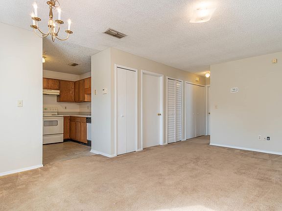 5th image of 5110 Somerton Ct