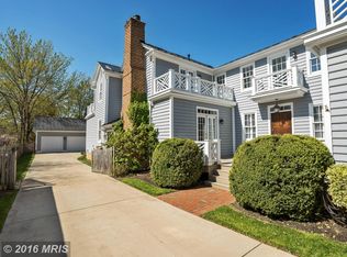 241 W Market St, Leesburg, VA 20176