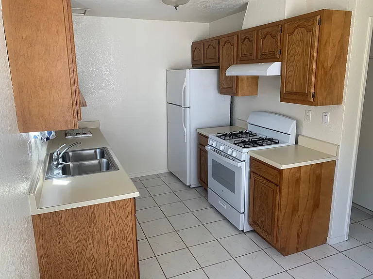 2014 Nelson Ave #A — Photo 3