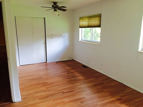 4th image of 3468 Whispering Woods Dr