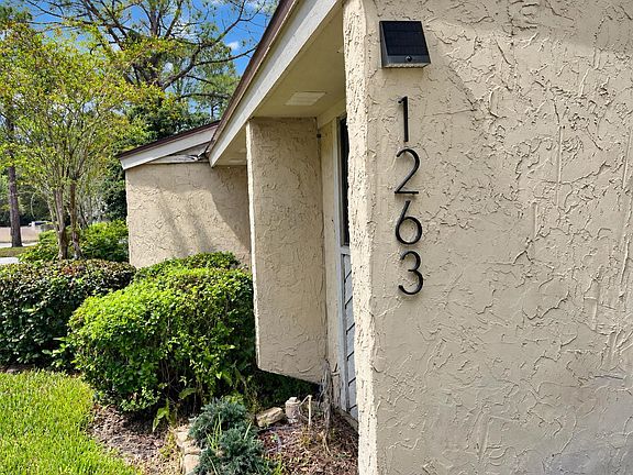 5th image of 3801 Crown Point Rd Unit 1263