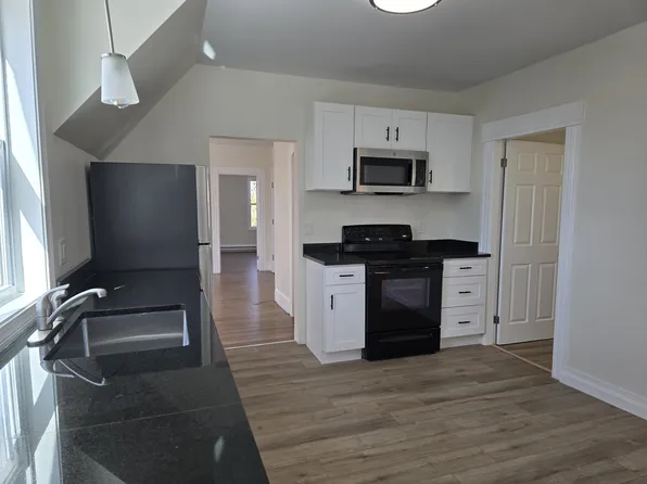 493 Manchester Street #2, Manchester, NH 03103