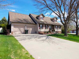 1 Wedge Way, Kearney, NE 68845