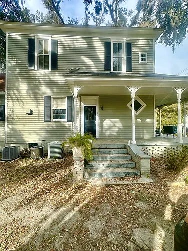 501 W Gordon St Photo 1