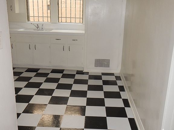 4th image of 1973 Wilcox Ave APT 6
