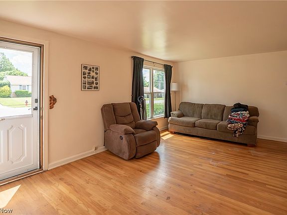 3rd image of 3835 Bernard Ave NW