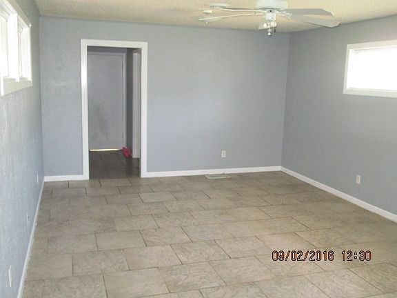 5th image of 1614 W Anita Ave