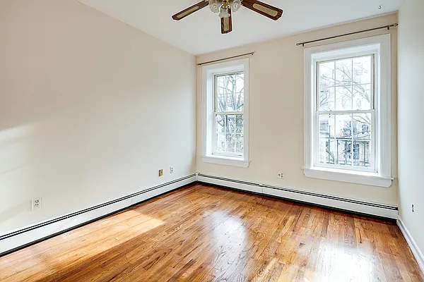 Rented by Compass | media 23