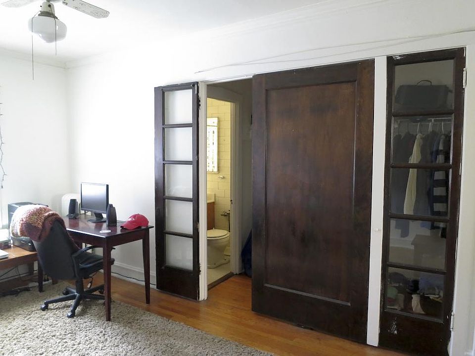 2nd image of 4303 N Winchester Ave