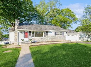 20 Karen Rd, Danbury, CT 06811