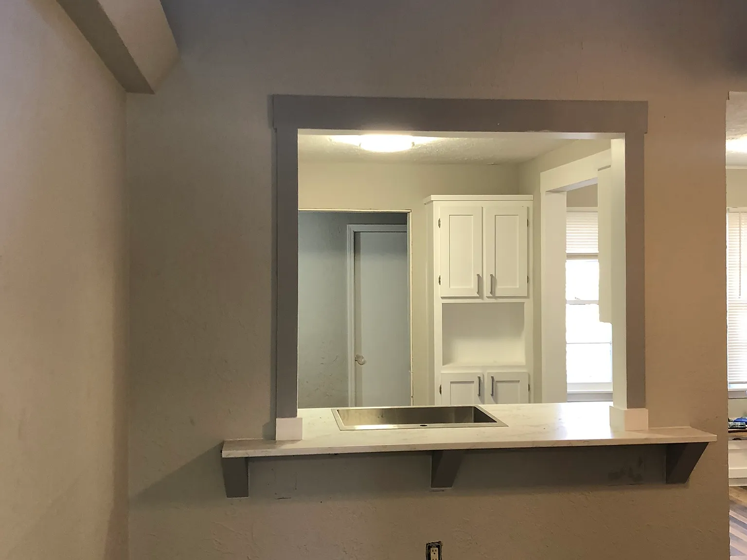 3 bed, 1100 sqft, $950 — Photo 4