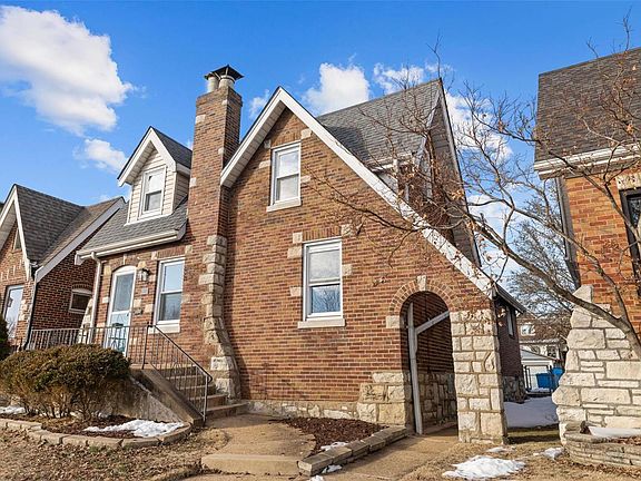 3rd image of 5327 Lindenwood Ave