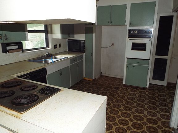 2nd image of 104 Mintz Ln