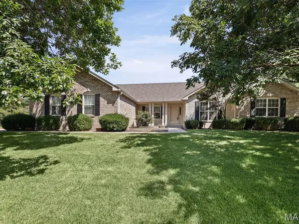 2036 Cedarwood Trl, Shiloh, IL 62226