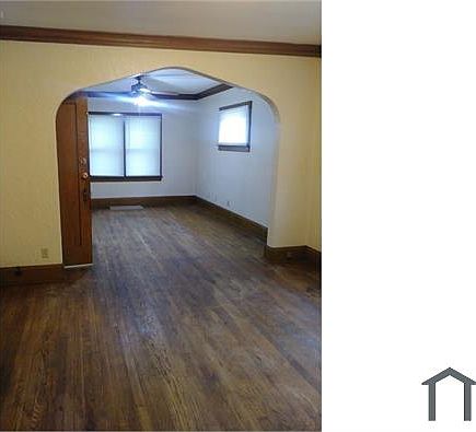 2nd image of 2137 7th St #2