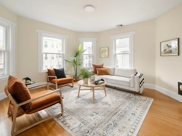 28 Thornley St #2, Dorchester, MA 02125