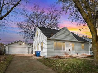 231 Foster St, Oshkosh, WI 54902