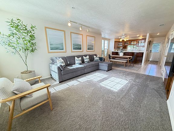 3rd image of 1200 Glen Canyon Dr #12