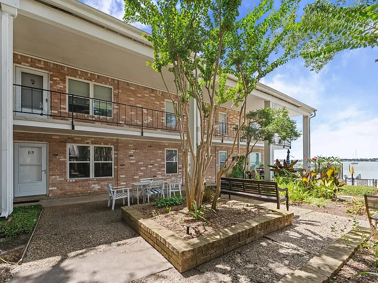 3535 Nasa Road 1 Pkwy #85 — Photo 2