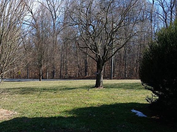 3rd image of 945 Firetower Rd