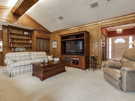 4th image of 924 Dunbarton Dr