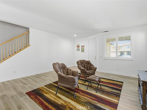 3rd image of 7253 Myrtle Pl