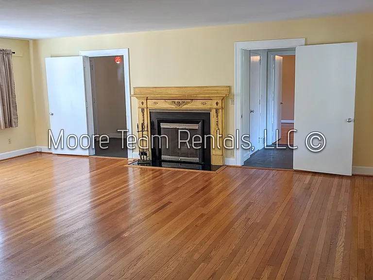 2612 Haywood Rd — Photo 8
