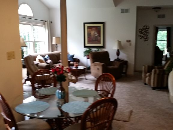 VAULTED CEILING -OPEN CONCEP