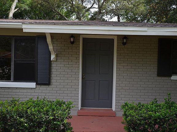 4th image of 1341 Hobson St