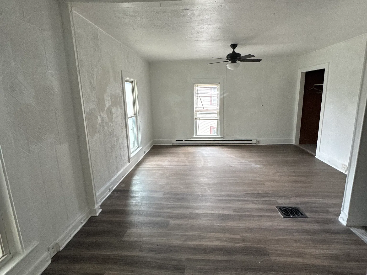 Studio, $720 — Photo 1