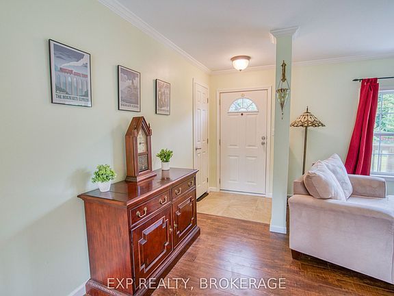 5th image of 1026 Forty Foot Rd