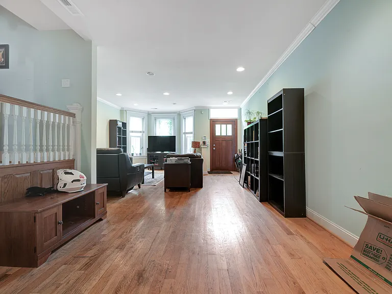 3415 Brown St NW — Photo 1