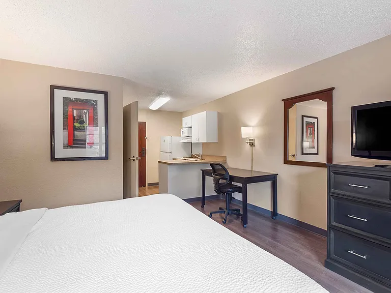Studio Suite - 1 King Bed