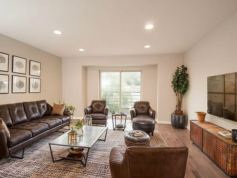 441 N Wiota St #3 — Photo 4