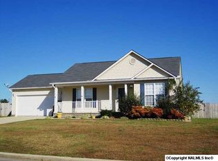 23 Robin Ct, Hartselle, AL 35640