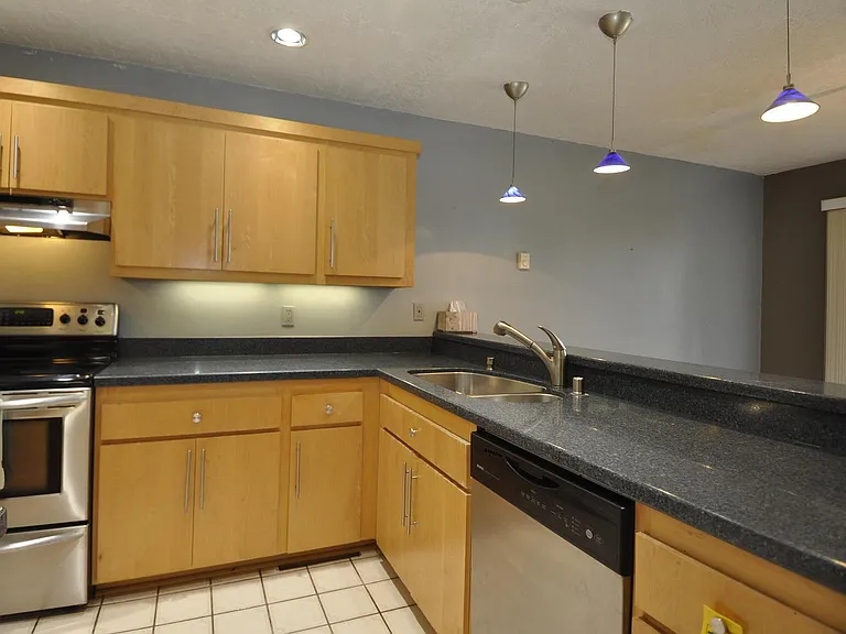 4022 Layang Layang Cir #B-1 — Photo 14