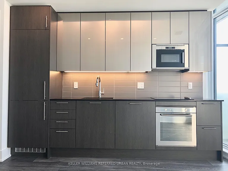 403 Church St #2301 — Photo 4