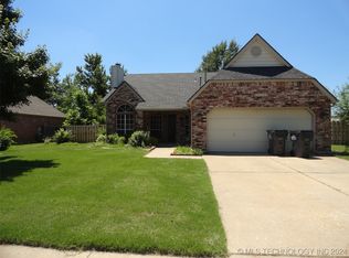 10912 S 83rd East Ave, Tulsa, OK 74133