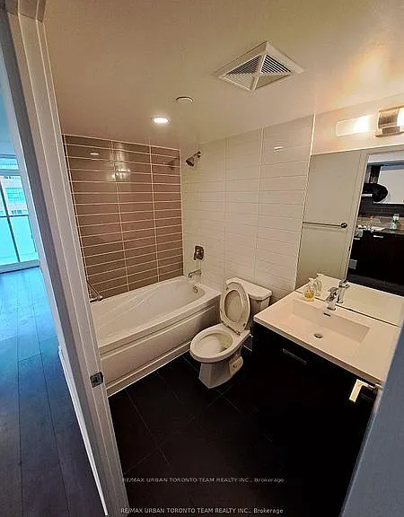 125 Redpath Ave #608 — Photo 8
