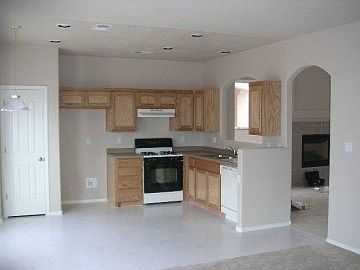 http://www.propertyboss.net/CustomerImages/AMMRE_1205/media/Properties/7504%20Twisted%20Branch%20PO/zsmall_7504TWI.JPG