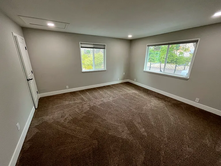 2890 Winter Ct #B — Photo 5