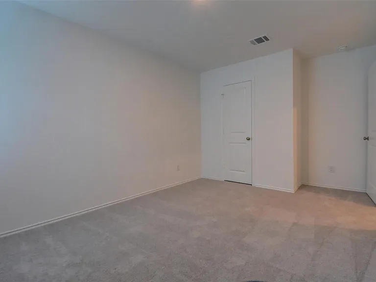 336 Dragonfly Park — Photo 10