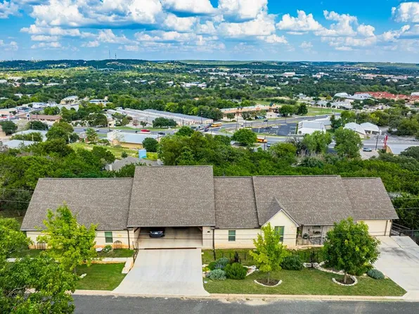 106-108 Chula Vista Dr, Kerrville, TX 78028