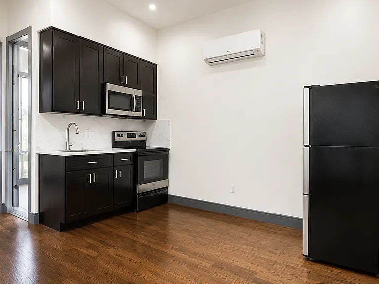1193 Saint Marks Ave #4 — Photo 3