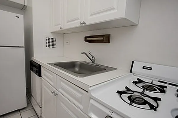 Rented by GoodRock Realty | media 3