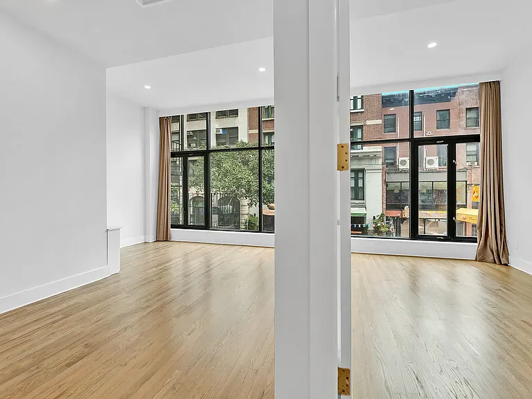 124 E 27th St #2A — Photo 4