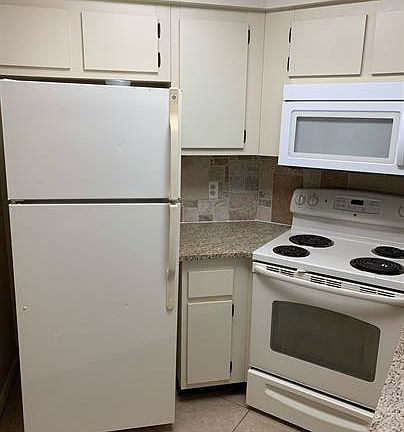 4th image of 4047 Atrium Dr #1U-7