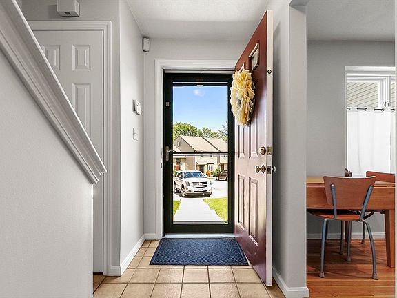 3rd image of 1702 Lewis O Gray Dr Unit 1702
